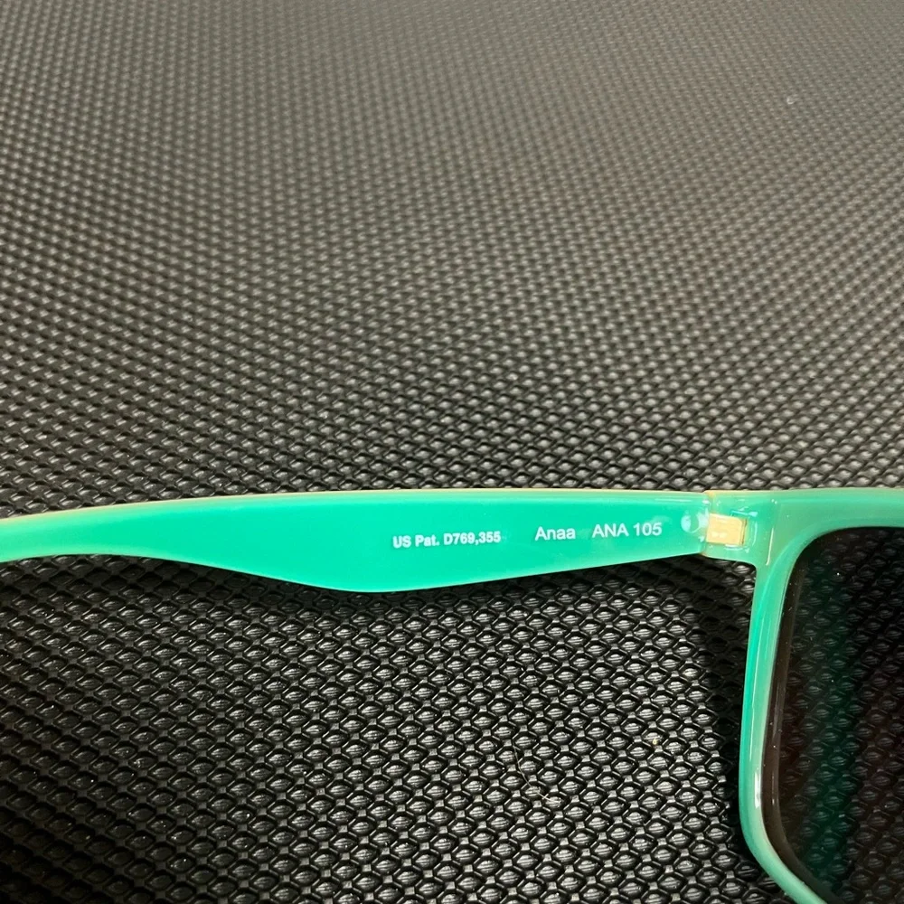 Stylish Tortoiseshell Sunglasses